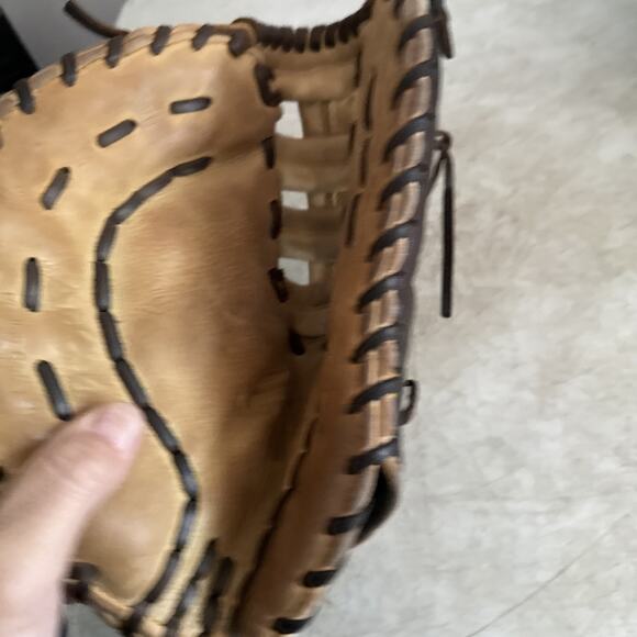 Akadema Prodigy 11.5" Baseball First Base Mitt: Left Hand Thrower High End Glove - Picture 7 of 7